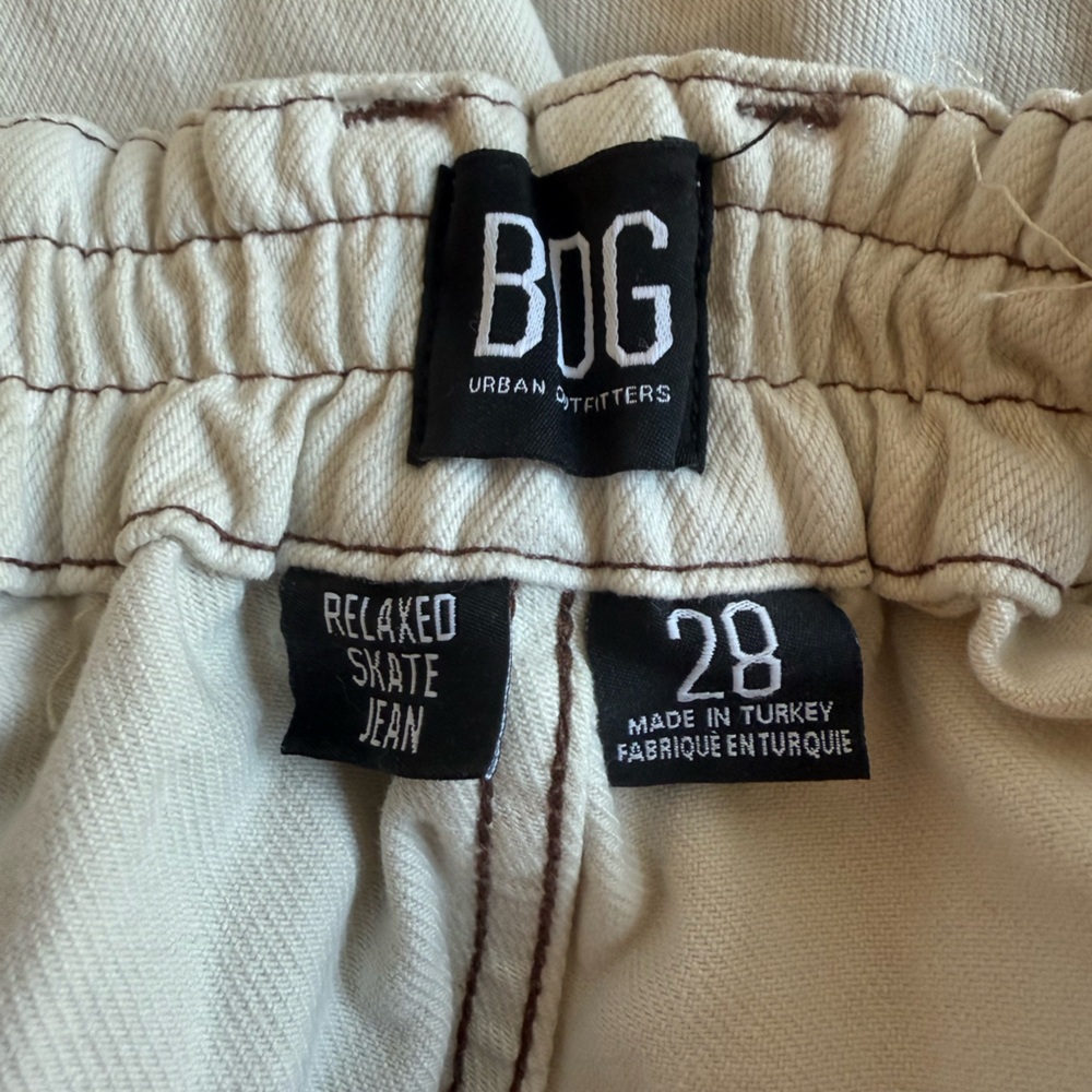 Urban Outfitters Cream Cargo Fit Pants - Picture 4 of 4